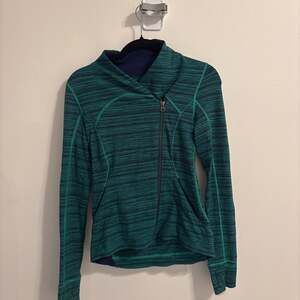 Lululemon Precision Green Cyber Jungle Blue Front Zip Jacket